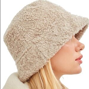 4F Beige Sherpa Teddy Bear Bucket Hat